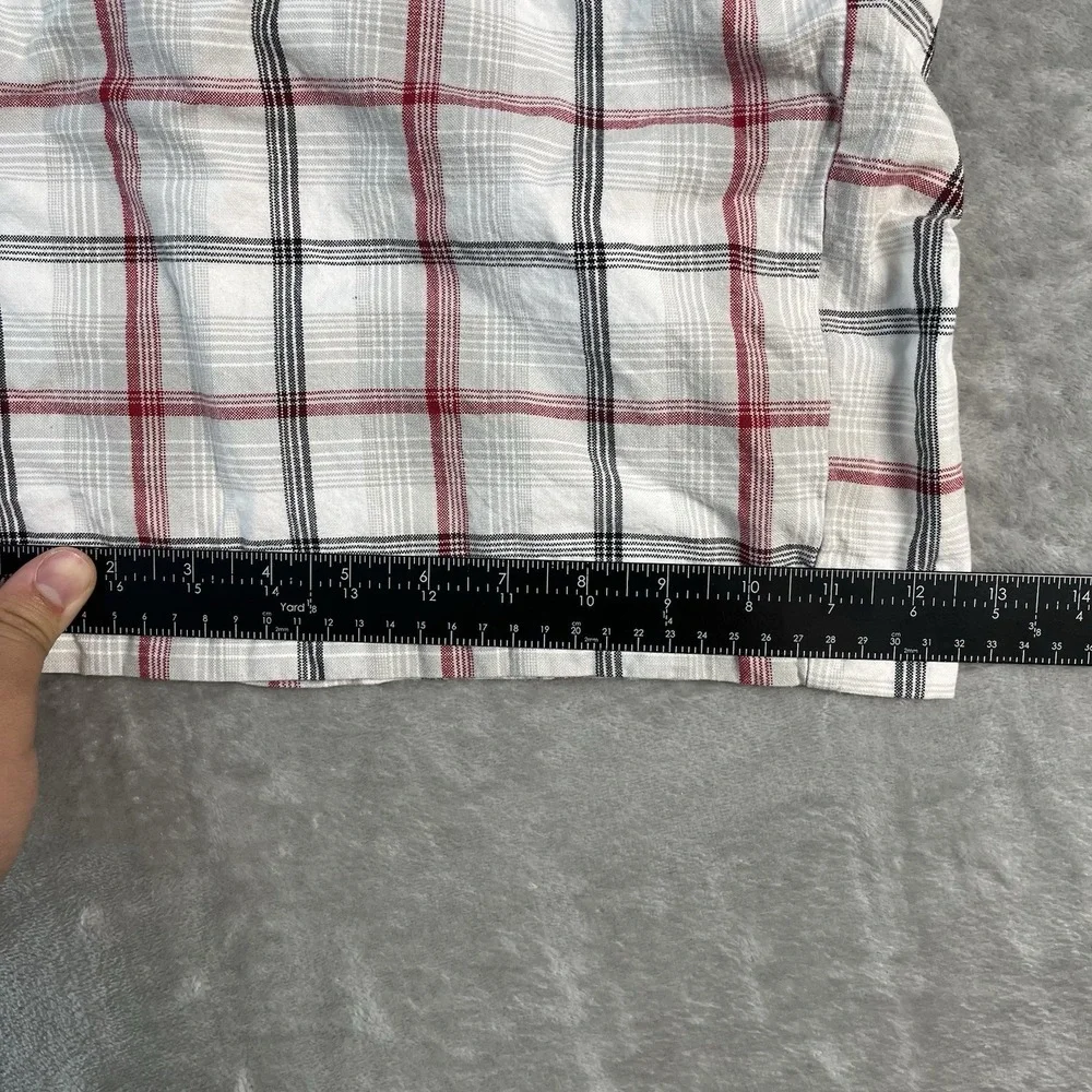 Phat Farm Mens 36x13 Plaid Shorts White Red Gray Black Cotton Flat Front Casual